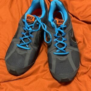 Nike Men's Charcoal and Teal Athletic Shoes